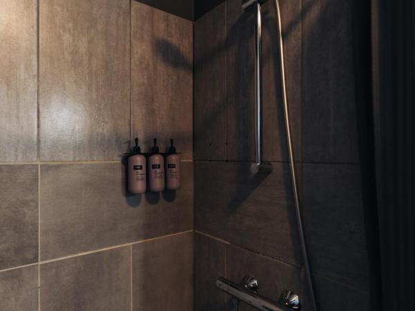 Brim Hotel : photo 3 de la chambre chambre simple avec salle de bains privative