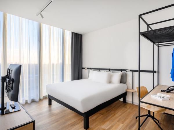 ibis Budapest Stadium : photo 3 de la chambre chambre double premium avec canapé-lit