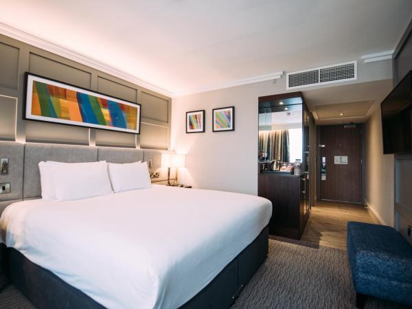 Crowne Plaza - Belfast, an IHG Hotel : photo 2 de la chambre junior king suite with additional living area