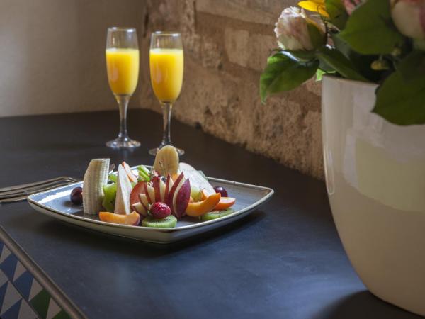 Allegory Boutique Hotel : photo 9 de la chambre suite avec balcon - danai