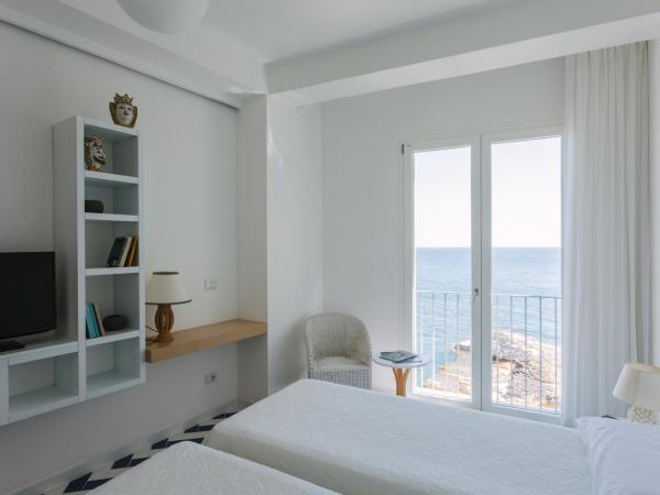 Giuggiulena : photo 3 de la chambre chambre double ou lits jumeaux standard - vue sur mer