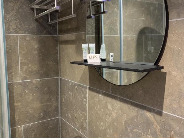 Relax Inn Guest House : photo 10 de la chambre chambre double