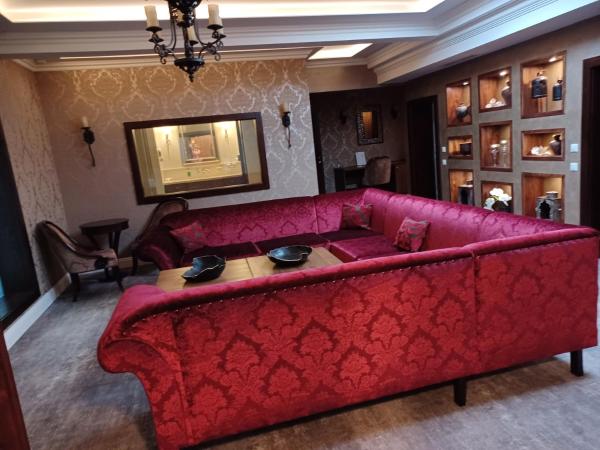 Hotel Dvorana : photo 1 de la chambre suite 3 chambres