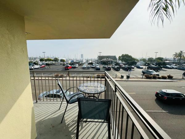 Ramada by Wyndham San Diego Airport : photo 3 de la chambre chambre king avec vue sur le port - non-fumeurs