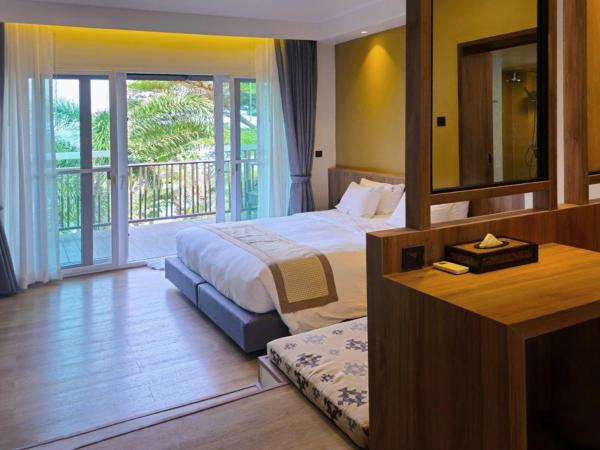 Phi Phi Holiday Resort : photo 1 de la chambre studio premier corail - vue sur mer