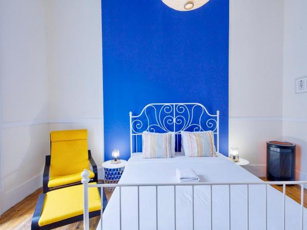 Ambiente Hostel : photo 4 de la chambre chambre lit queen-size avec salle de bains commune