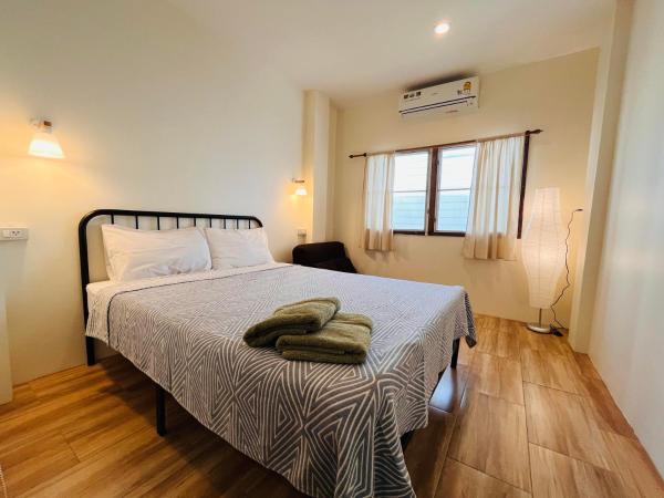 Number 4 Old Town : photo 1 de la chambre chambre double avec salle de bains commune