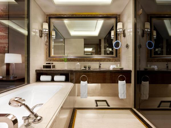 The Westin Wuhan Wuchang : photo 1 de la chambre club river view king non-smoking with happy hour