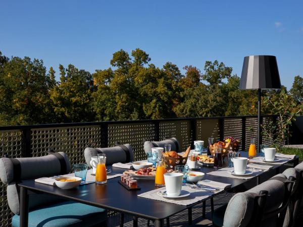 L'esquisse Hotel & Spa Colmar - MGallery : photo 5 de la chambre appartement penthouse 3 chambres - terrasse - vue panoramique