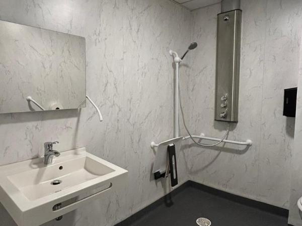 La Brasserie Hostel : photo 4 de la chambre chambre double - accessible aux personnes à mobilité réduite