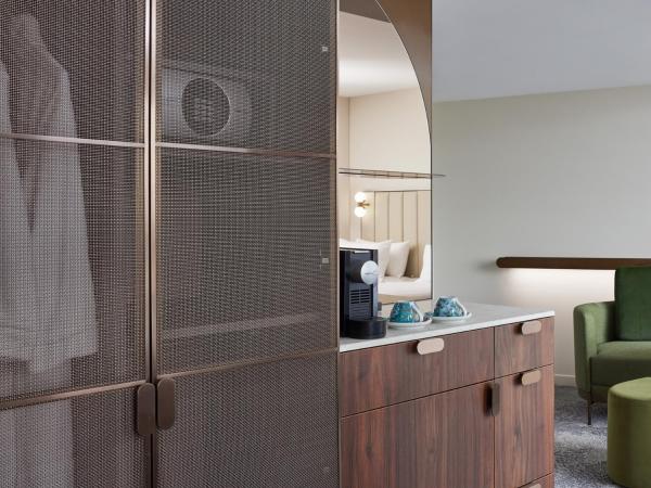 PARKROYAL Melbourne Airport : photo 4 de la chambre chambre familiale