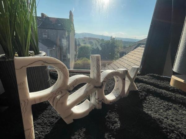 House in Antrim road : photo 3 de la chambre chambre double avec salle de bains commune