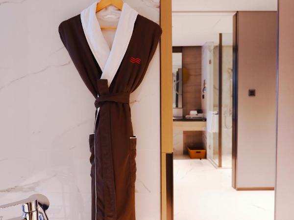 Crowne Plaza Foshan Nanhai - an IHG Hotel - Free Canton Fair Shuttle Bus : photo 2 de la chambre suite présidentielle avec accès au salon