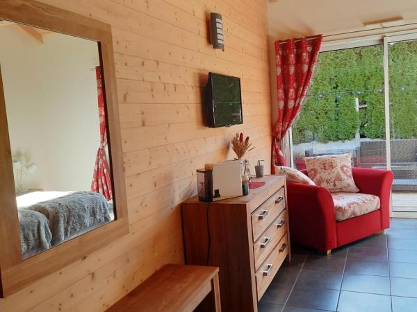 Au Coeur des Lacs - Chambres d'hôtes : photo 3 de la chambre chambre lits jumeaux supérieure - mérelle