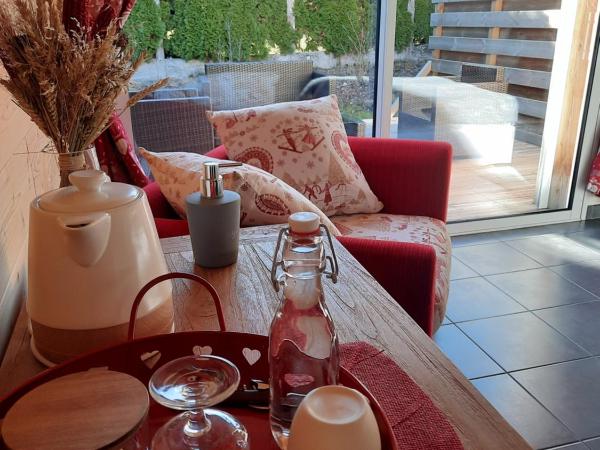 Au Coeur des Lacs - Chambres d'hôtes : photo 1 de la chambre chambre lits jumeaux supérieure - mérelle