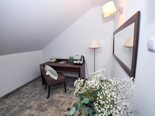 Hotel Focus Centrum Konferencyjne : photo 5 de la chambre chambre triple