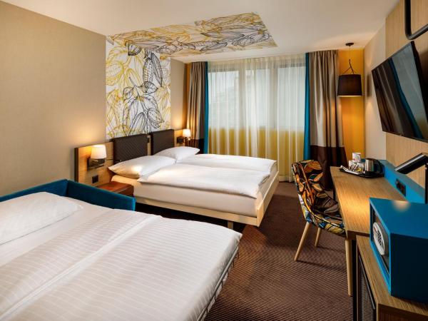 Swiss Chocolate by Fassbind Lausanne : photo 1 de la chambre chambre triple affaires