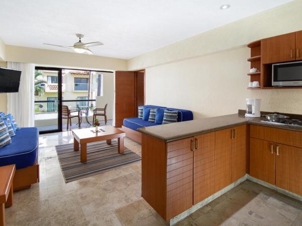 Plaza Pelicanos Grand Beach Resort All Inclusive : photo 7 de la chambre suite