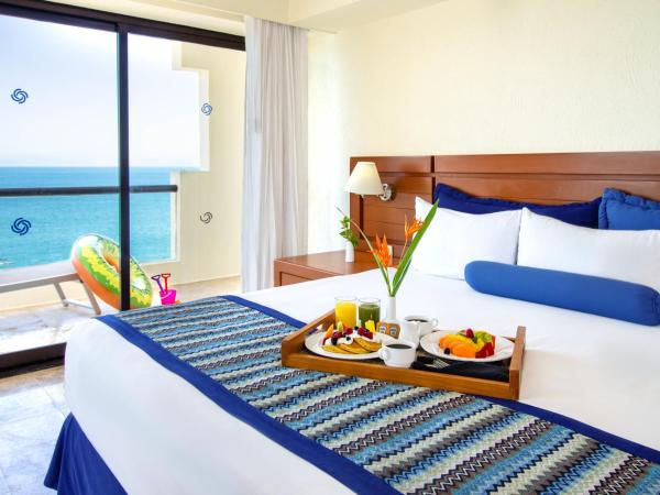 Plaza Pelicanos Grand Beach Resort All Inclusive : photo 2 de la chambre suite 2 chambres