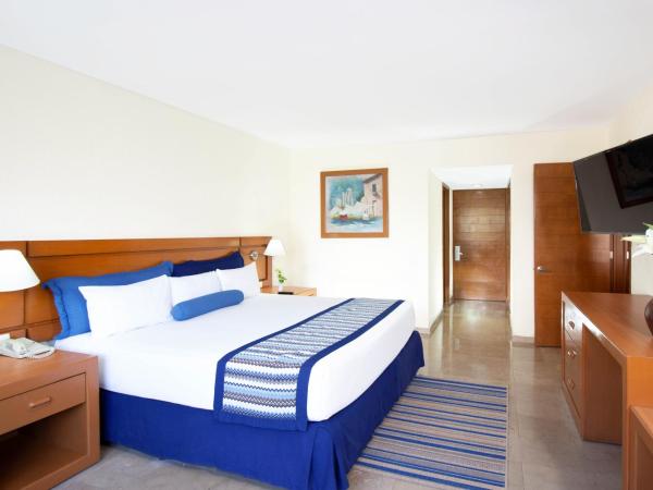 Plaza Pelicanos Grand Beach Resort All Inclusive : photo 3 de la chambre suite 2 chambres