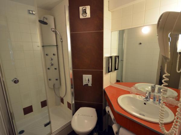 Kyriad Dijon Est Mirande : photo 2 de la chambre chambre double standard