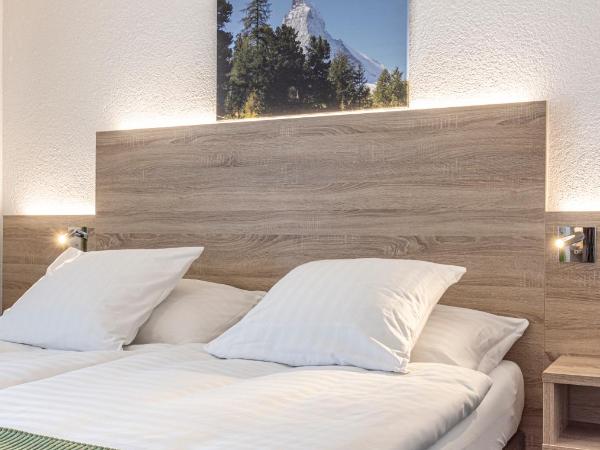 Hotel Bristol : photo 4 de la chambre petite chambre double avec vue sur la montagne