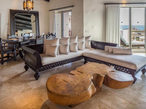 Hilton Vacation Club Cabo Azul Los Cabos : photo 7 de la chambre three-bedroom presidential oceanfront room with hot tub