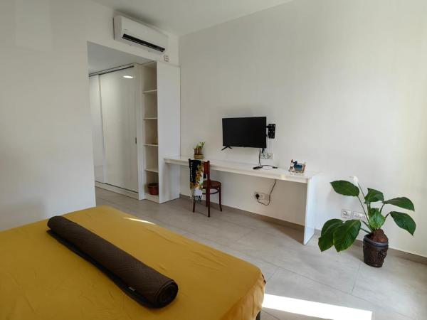 J'Vais Residence by SOV : photo 2 de la chambre chambre double avec salle de bains privative