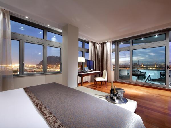 Eurostars Grand Marina Hotel GL : photo 6 de la chambre suite grand marina - vue sur mer