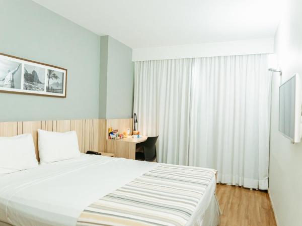 Days Inn by Wyndham Rio de Janeiro Lapa : photo 2 de la chambre chambre standard lit queen-size