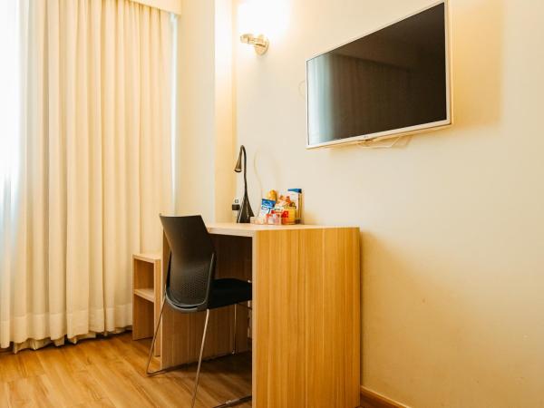 Days Inn by Wyndham Rio de Janeiro Lapa : photo 3 de la chambre chambre triple standard