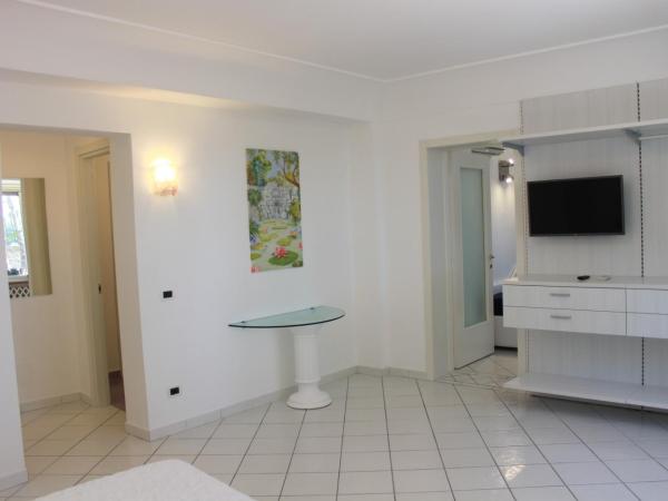 Villa Marinella : photo 3 de la chambre suite avec terrasse