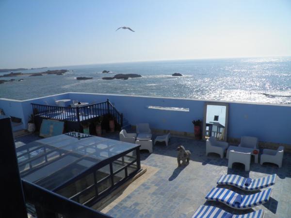 La Maison des Artistes : photo 10 de la chambre loft - pavillon césar avec terrasse privée