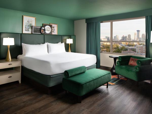 Hotel Tonnelle New Orleans, a Tribute Portfolio Hotel : photo 4 de la chambre chambre lit king-size - vue sur ville