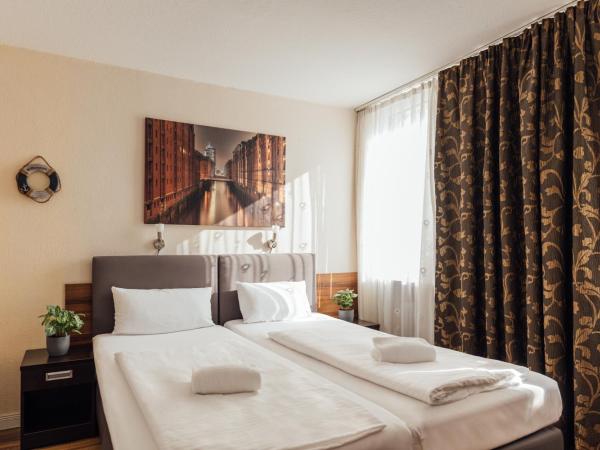 Hotel Hanseat Hamburg : photo 2 de la chambre chambre double standard