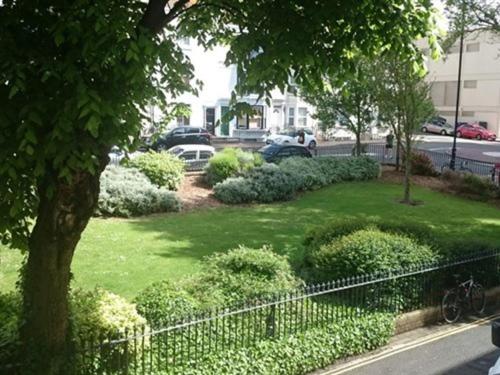 INNit Joy : photo 3 de la chambre chambre double avec salle de bains privative