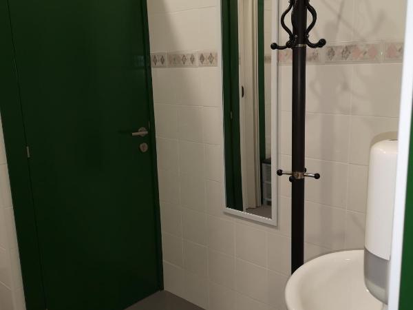 Hostel de las Facultades : photo 4 de la chambre chambre double avec salle de bains privative