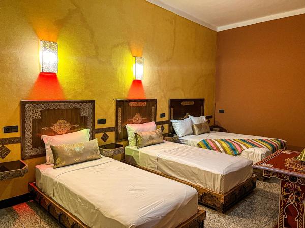 Riad Dar Doura : photo 3 de la chambre chambre quadruple