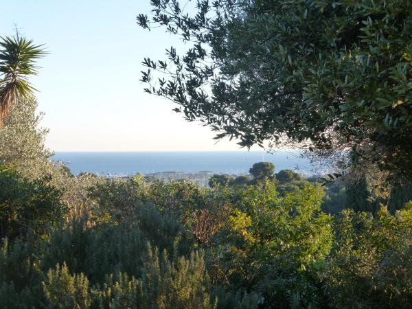 Chambre Bed and Breakfast dans villa : photo 8 de la chambre chambre double - vue sur mer