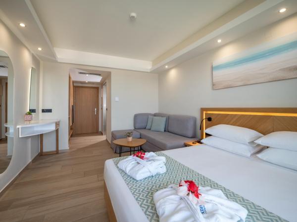 Royal & Imperial Belvedere Resort : photo 4 de la chambre chambre supérieure - vue sur montagne ou jardin