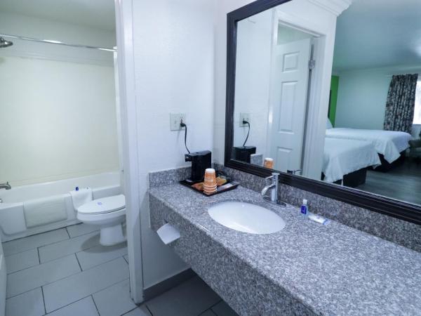 Rodeway Inn San Antonio Lackland AFB - SeaWorld : photo 2 de la chambre chambre lit king-size - non-fumeurs