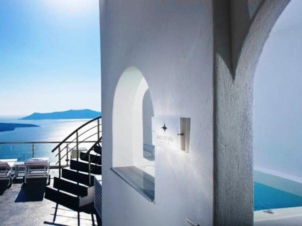 Asteras Villas : photo 10 de la chambre suite astrophelia avec jacuzzi - vue sur caldera
