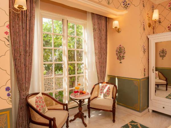 Laalee : photo 2 de la chambre chambre double avec salle de bains privative