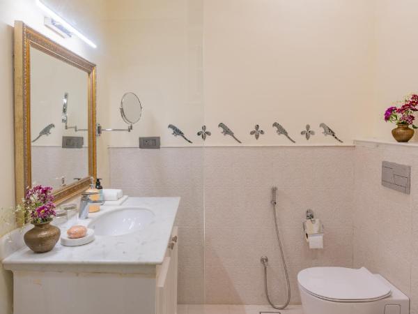 Laalee : photo 9 de la chambre chambre double avec salle de bains privative