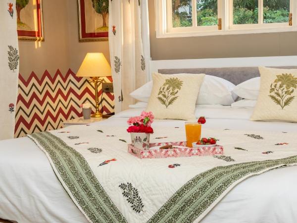 Laalee : photo 4 de la chambre chambre double avec salle de bains privative