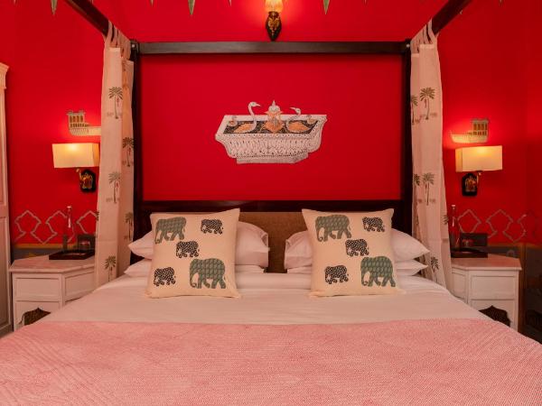 Laalee : photo 5 de la chambre chambre double avec salle de bains privative