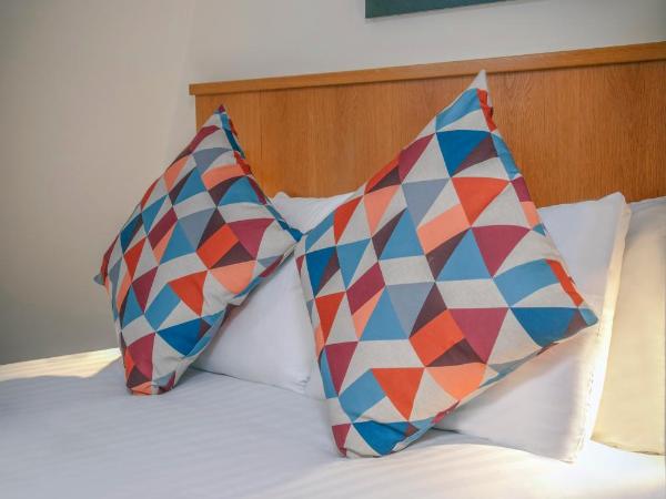 Queensway Hotel, Sure Hotel Collection by Best Western : photo 2 de la chambre hébergement double en loft standard