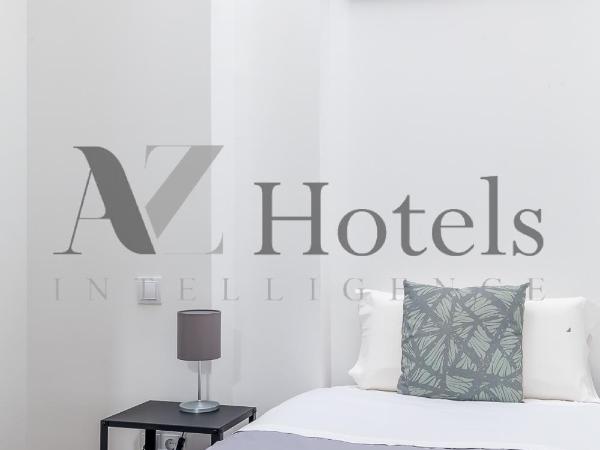 AYZ Luis Cabrera-Auto check-in property : photo 1 de la chambre chambre simple avec salle de bains commune