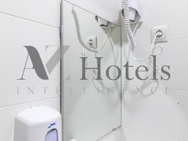 AYZ Luis Cabrera-Auto check-in property : photo 8 de la chambre chambre double avec salle de bains commune