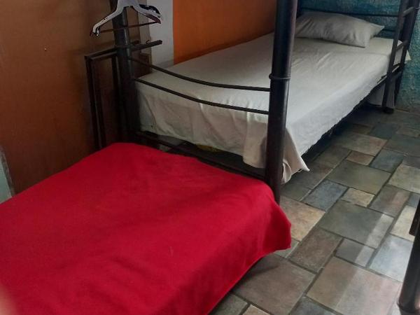Hostal Bravo Vallarta : photo 3 de la chambre dortoir mixte de 6 lits